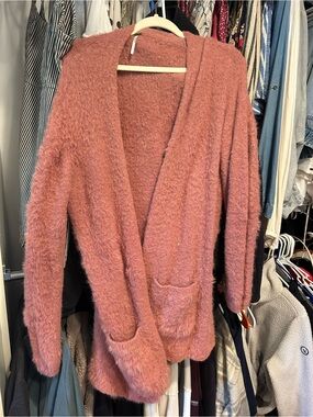Free People Fuzzy Open-Front Cardigan in Dusty Rose color size small